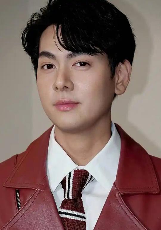 彭沙功·托苏万 Phongsakon Tosuwan