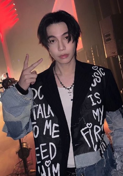 卡纳潘·佩泽坤 Kanaphan Puitrakul