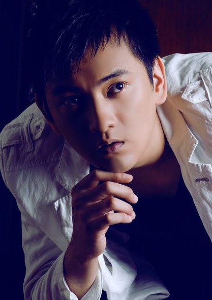 冯起龙 Qilong Feng