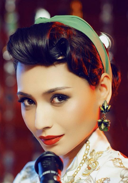 菲罗扎·艾萨·纳斯尔 Feroza Aysa Nasir