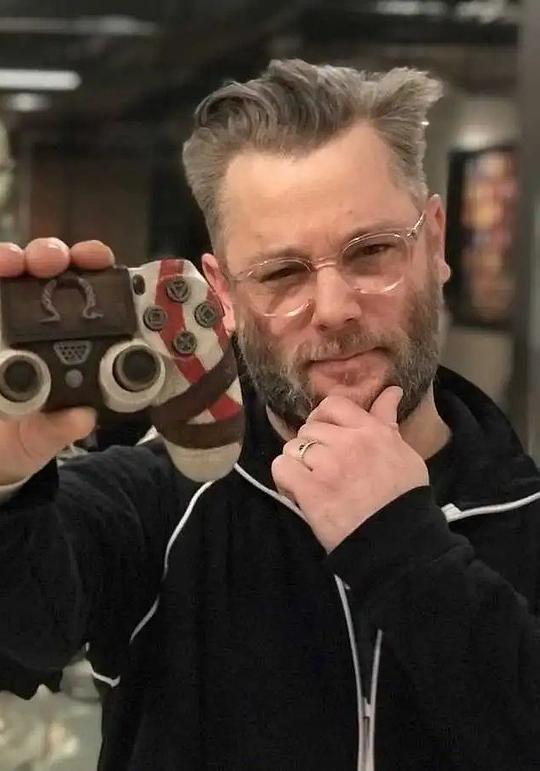 科里·巴洛格 Cory Barlog