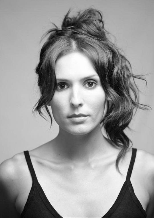 Elisha Skorman Elisha Skorman