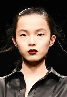 雎晓雯 Xiaowen Ju