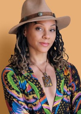 南比·E·凯利 Nambi E. Kelley