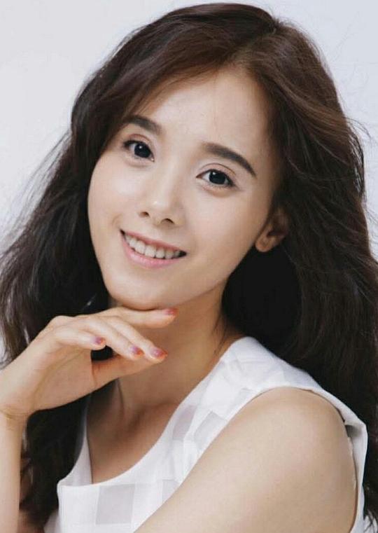 邱品谊 Pinyi Chiu