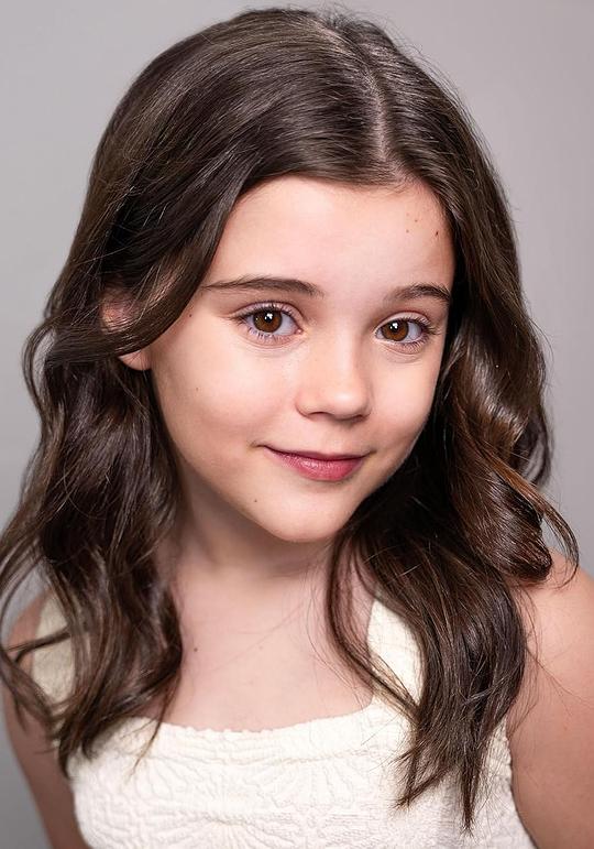 伊娃·杰德·哈尔福德 Eva Jade Halford