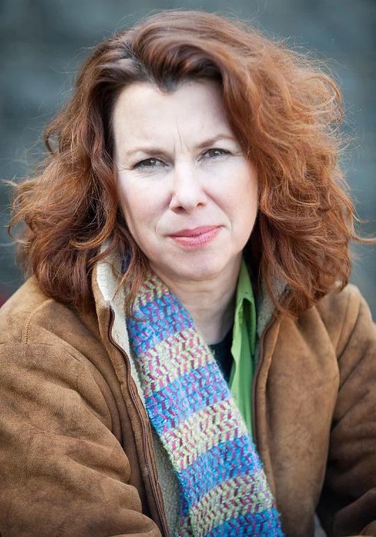 希芳·法隆 Siobhan Fallon