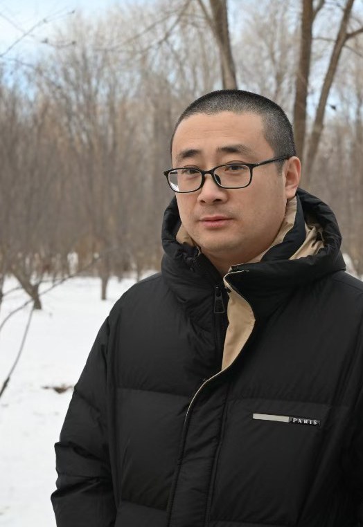 郑小亮 Xiaoliang Zheng
