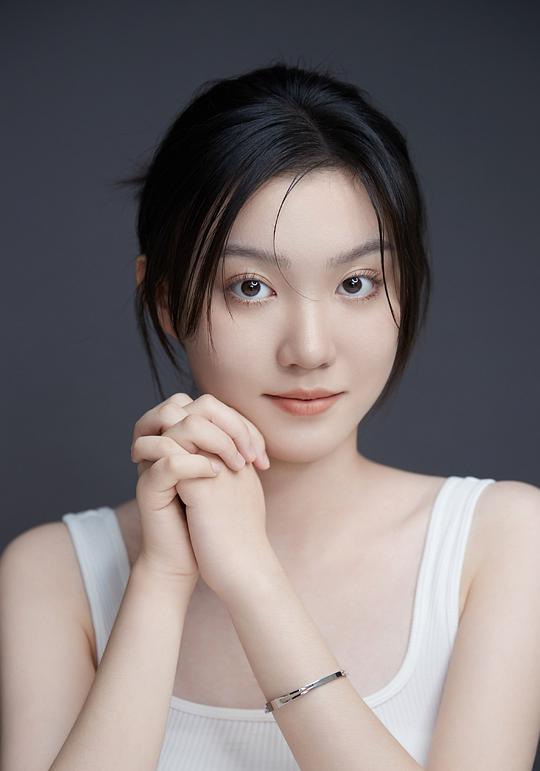 常笑笑 Xiaoxiao Chang