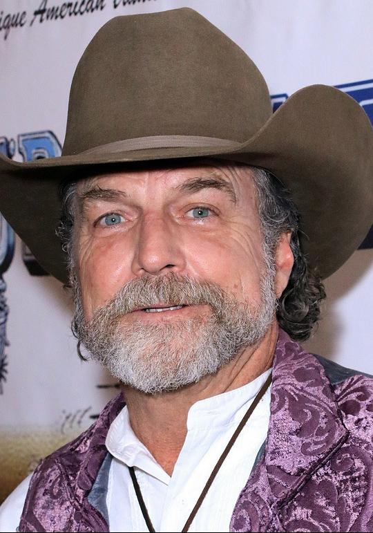 达秘·辛顿 Darby Hinton