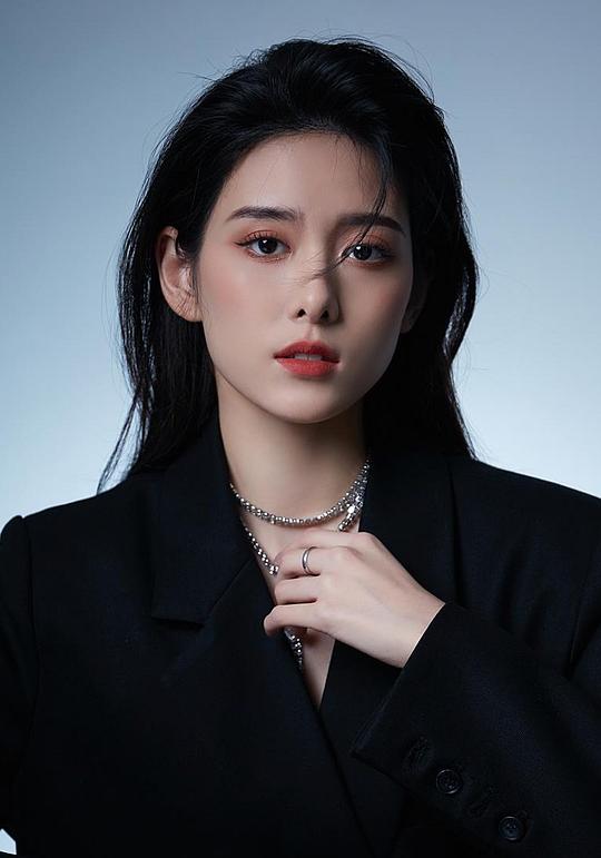 朱嘉倩 Jiaqian Zhu