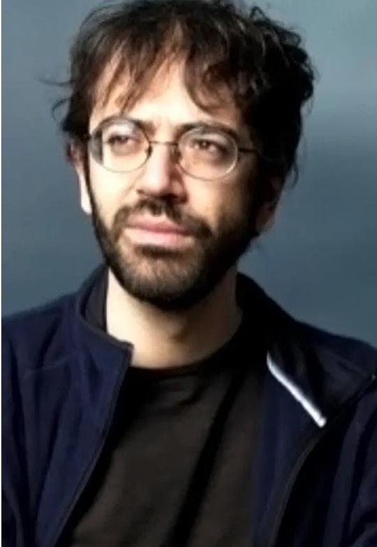 亚历山大·武尔加里斯 Alexander Voulgaris