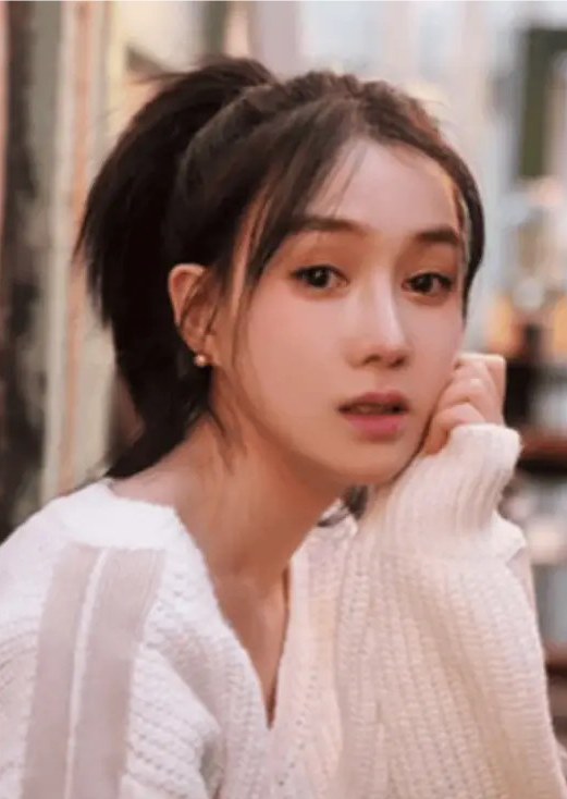 章珈悦 Jiayue Zhang