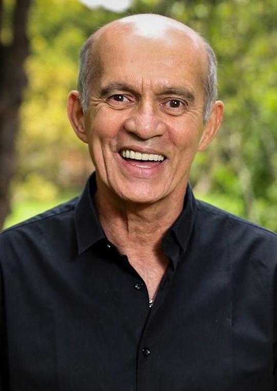 贾罗·卡马戈 Jairo Camargo