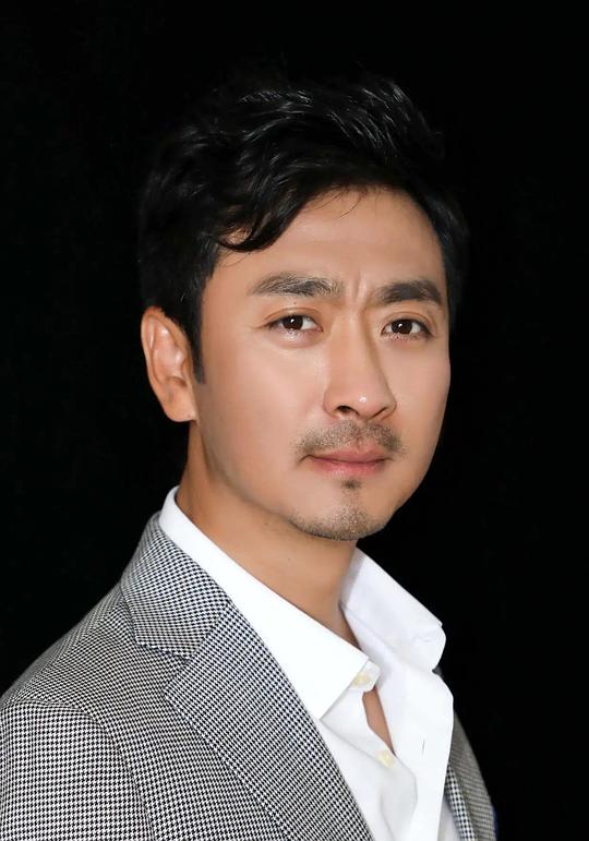 黄俊鹏 Junpeng Huang