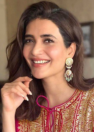 卡里希马·坦纳 Karishma Tanna