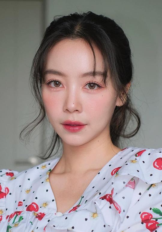 苏维察·涩班纳芬 Suphitcha Subannaphong