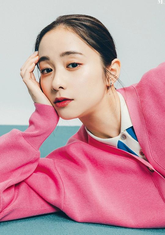 堀田真由 Mayu Hotta