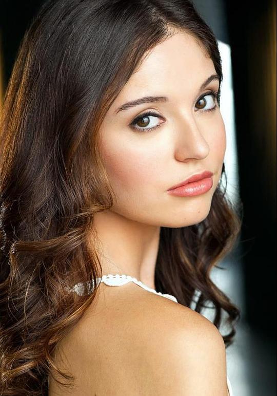 Mara Hernandez Mara Hernandez