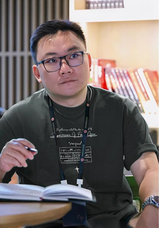 徐驰 Chi Xu