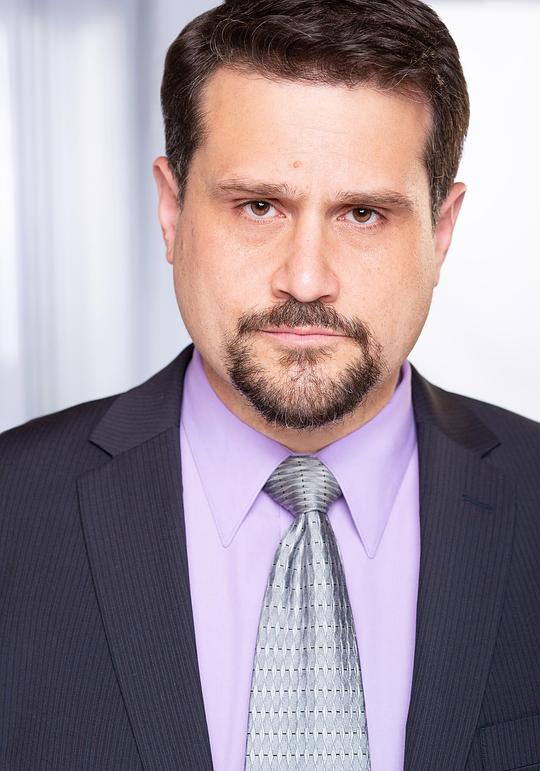 路易斯·R·埃尔南德斯 Luis R. Hernandez