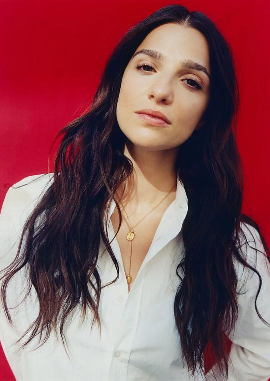 玛瑞萨·阿贝拉 Marisa Abela