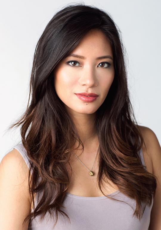 尚塔尔·图伊 Chantal Thuy