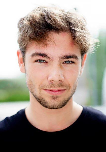 卡洛斯.古尔巴斯 Carlos Cuevas