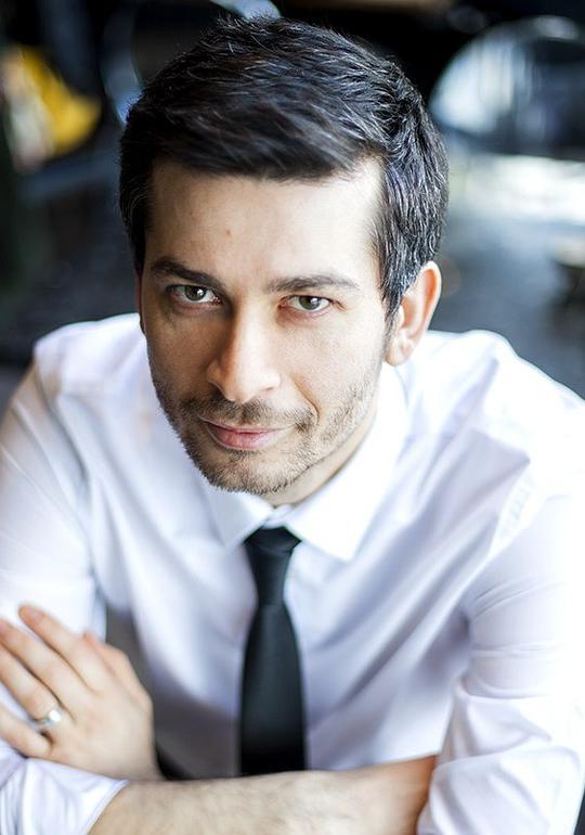 奥努尔·厄扎伊丁 Onur Özaydin