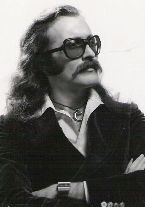 塞姆·卡拉卡 Cem Karaca