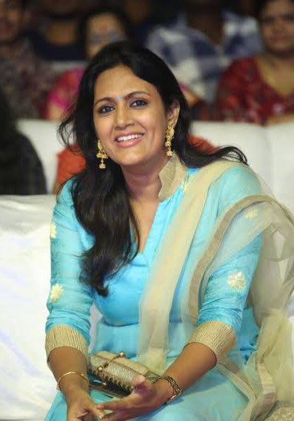 德夫达尔什尼·切坦 Devadarshini Chetan