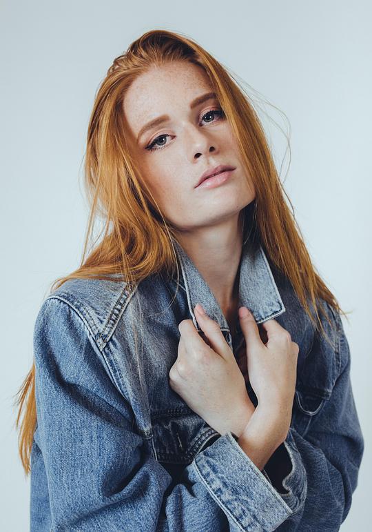 玛丽·德鲁·阿伦斯 Mary Drew Ahrens