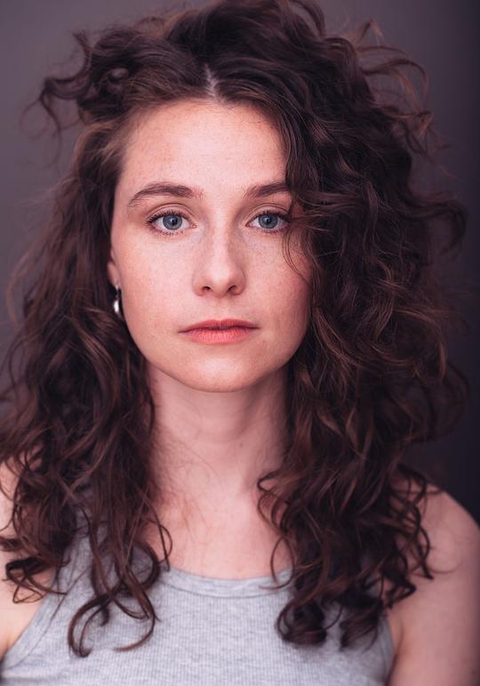 安妮·扬 Annie Young