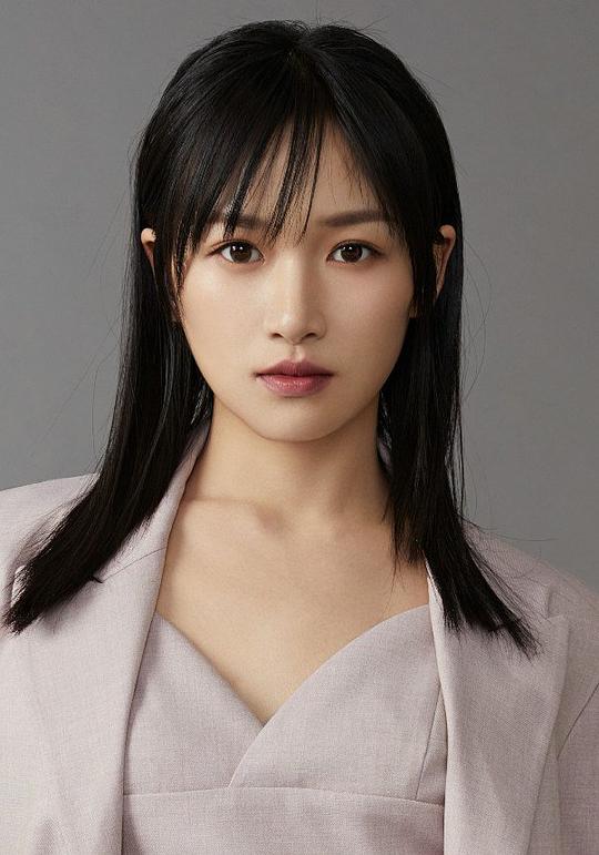 黎心韵 Xinyun Li