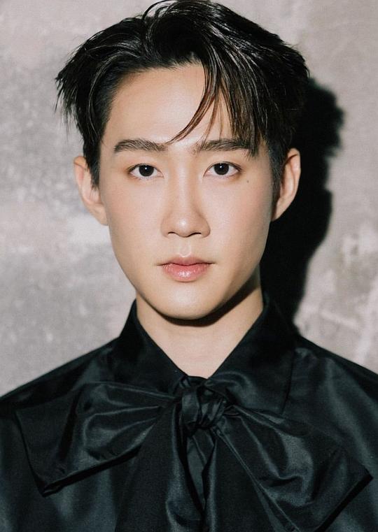 忖拉透·倥音涌 Chonlathorn Kongyingyong