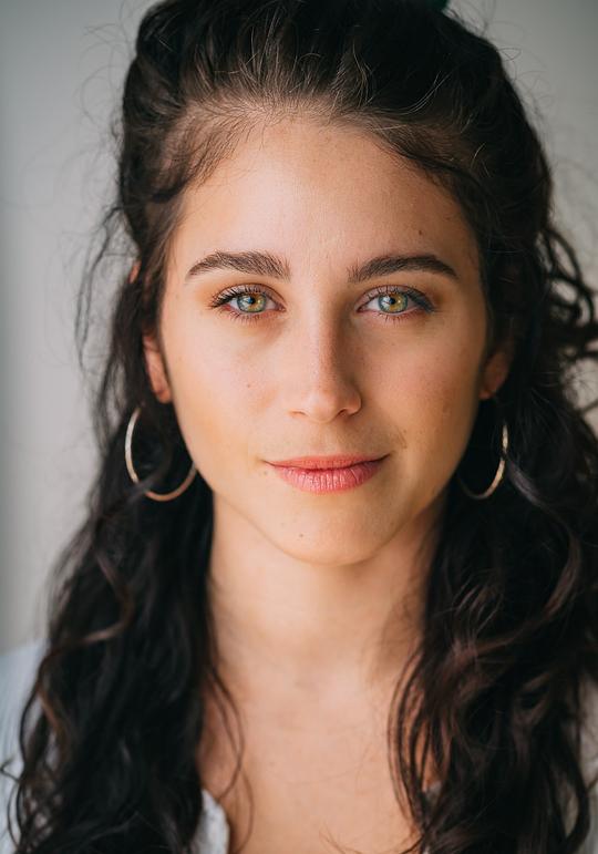 塞西利娅·利尔 Cecilia Leal