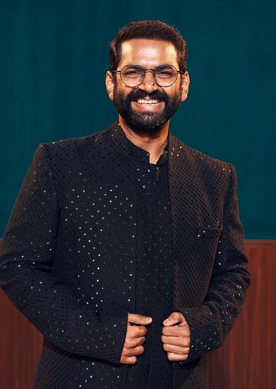 沙里布·哈什米 Sharib Hashmi
