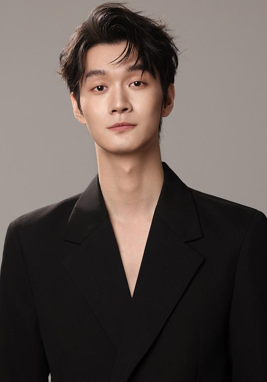 刘耀扬 Yaoyang Liu