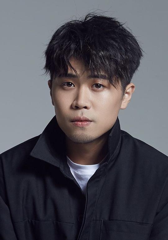 刘治威 Zhiwei Liu