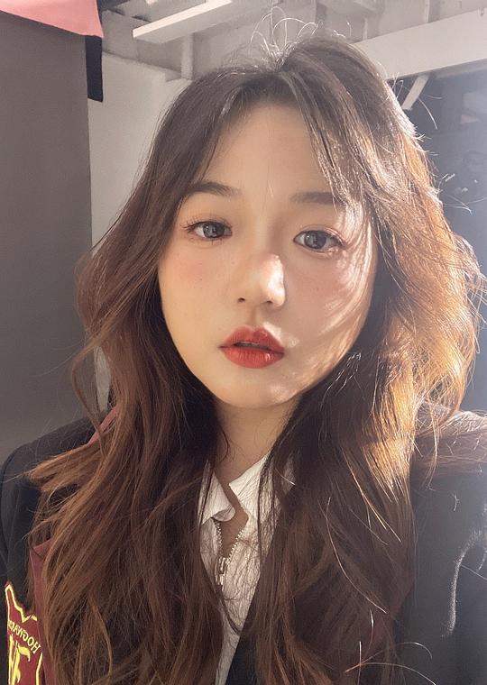 韩娇娇 Jiaojiao Han