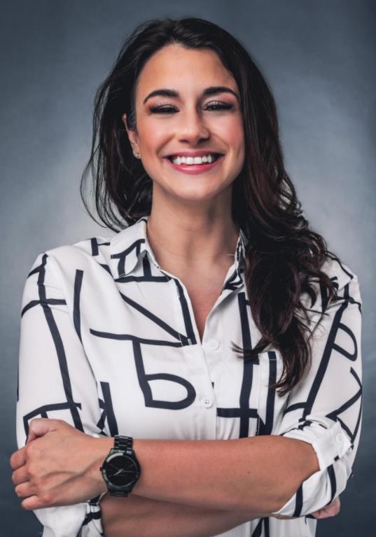 米凯拉·西蒙斯 Michaela Simmons