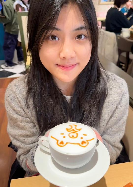 陈婧汶 Jingwen Chen