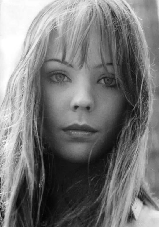 凯荷·安德烈 Carole André