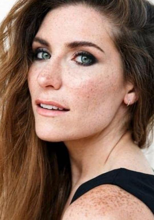 萨拉·莱维 Sarah Levy