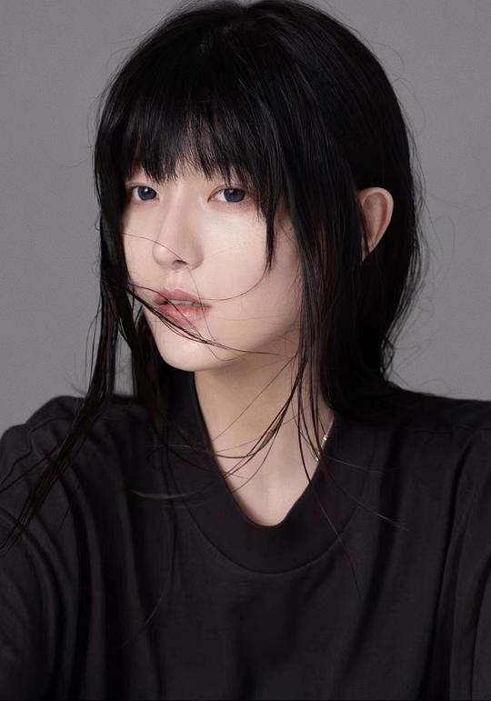 张佳雯 Jiawen Zhang