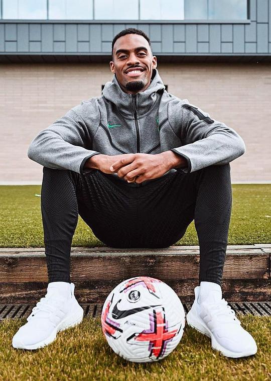 瑞安·赫拉芬贝赫 Ryan Gravenberch