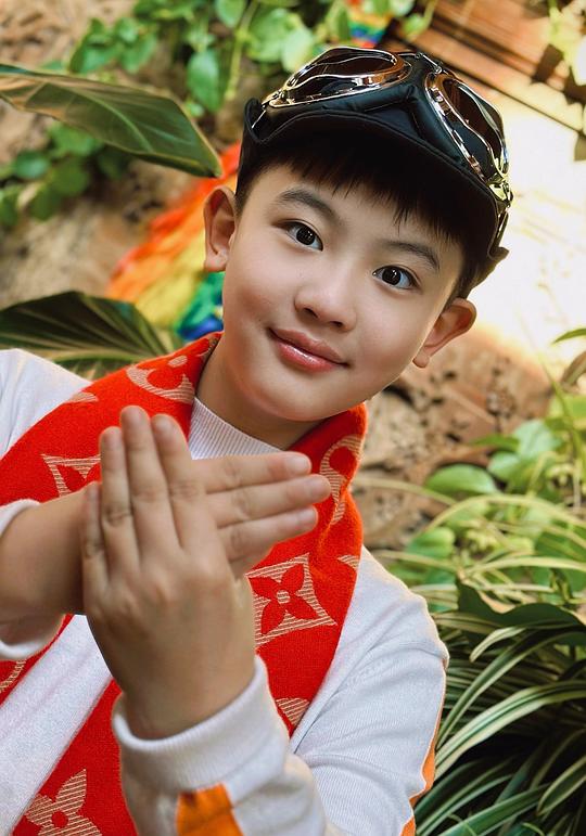 沈琳珺 Linjun Shen