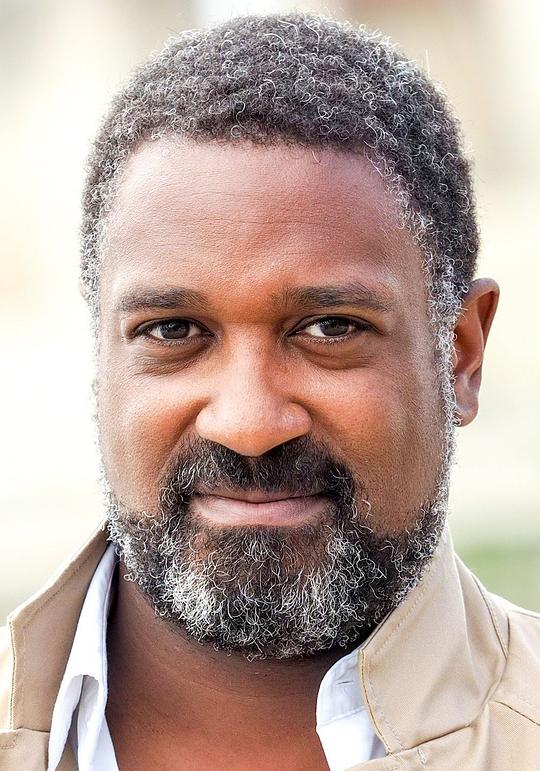 丹尼尔·洛贝 Daniel Njo Lobé