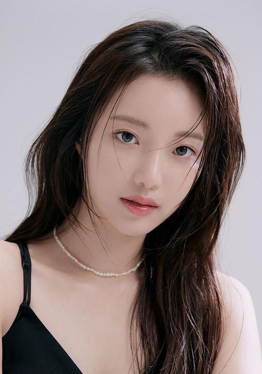 韩素恩 So-eun Han