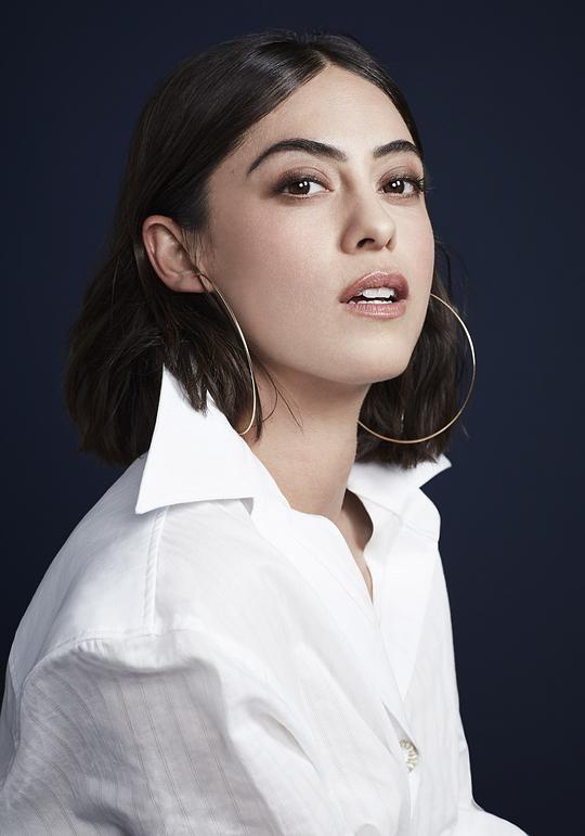 罗莎·萨拉查 Rosa Salazar